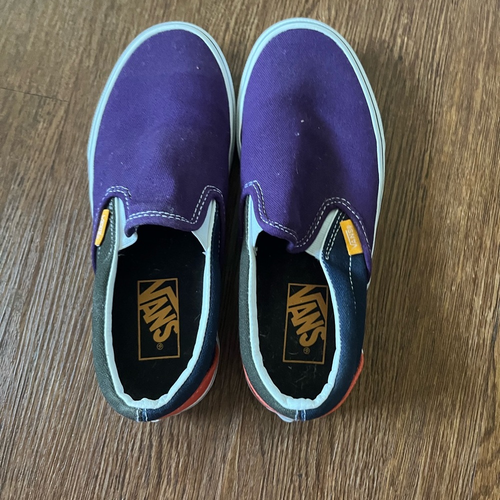 Size 4.5 Mens / 6 womens Purple vintage colorblock slip on vans